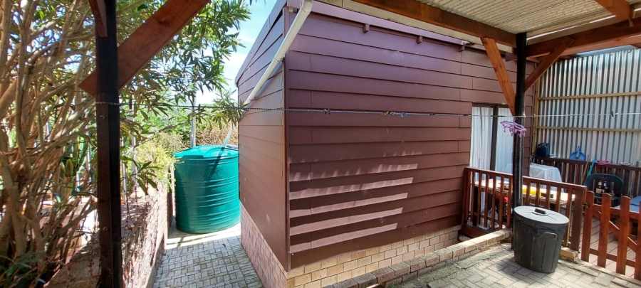 3 Bedroom Property for Sale in Paradise Beach Eastern Cape